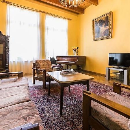 Hotel Royal Тбилиси Екстериор снимка