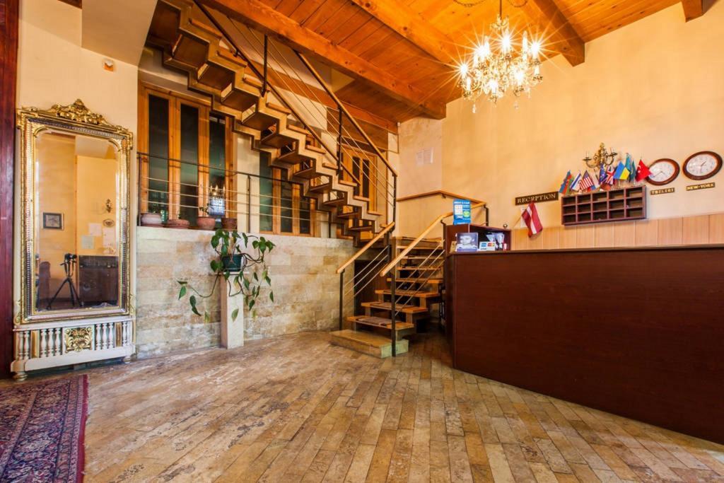Hotel Royal Тбилиси Екстериор снимка