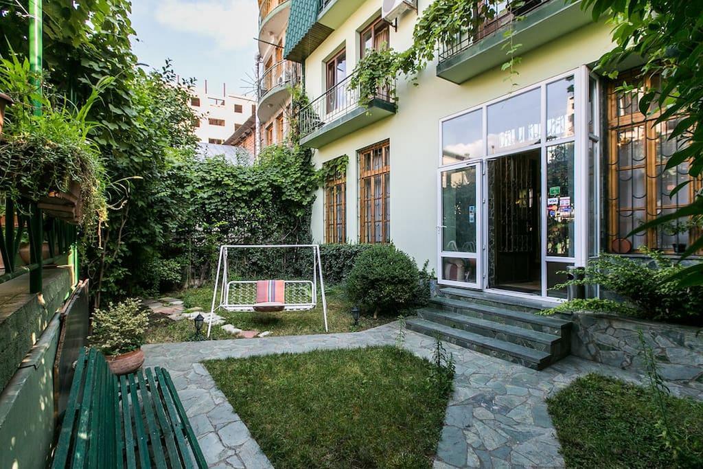 Hotel Royal Тбилиси Екстериор снимка