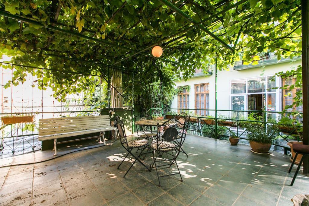Hotel Royal Тбилиси Екстериор снимка