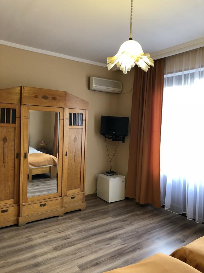 Hotel Royal Тбилиси Екстериор снимка