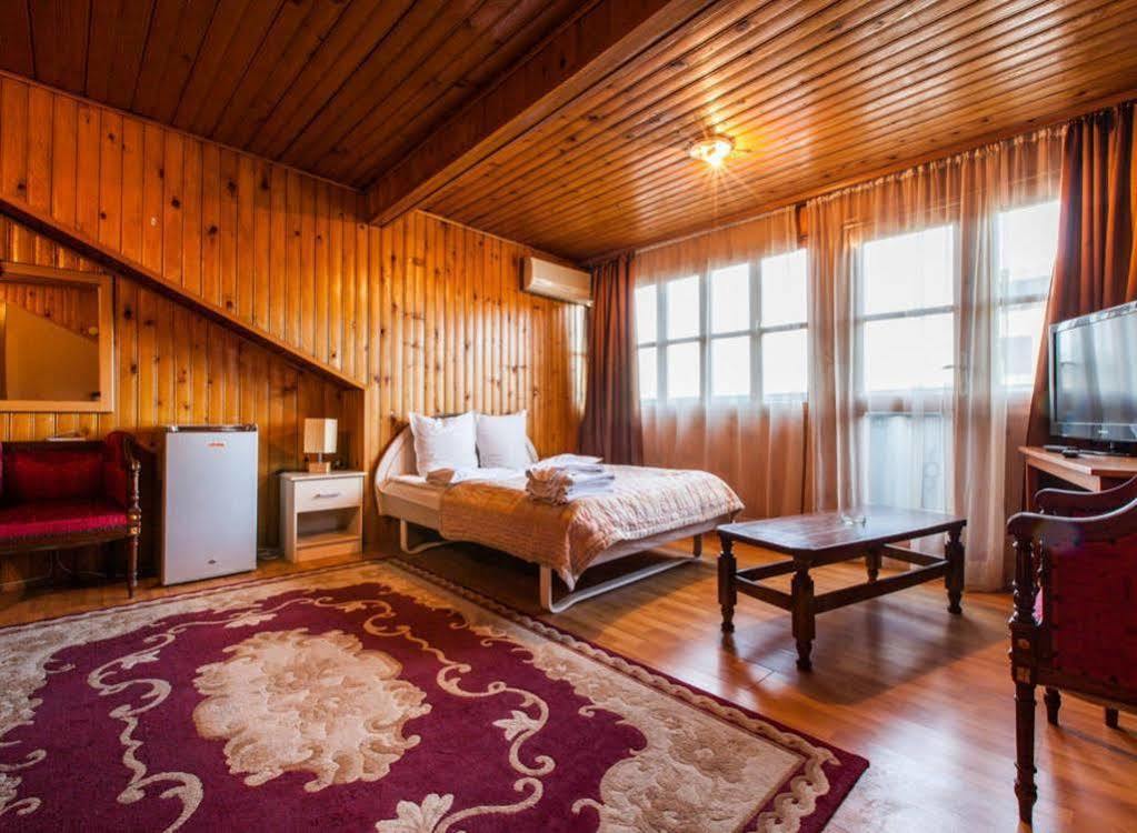 Hotel Royal Тбилиси Екстериор снимка