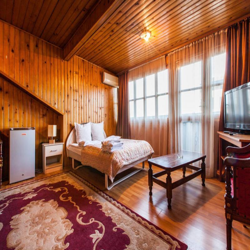 Hotel Royal Тбилиси Екстериор снимка